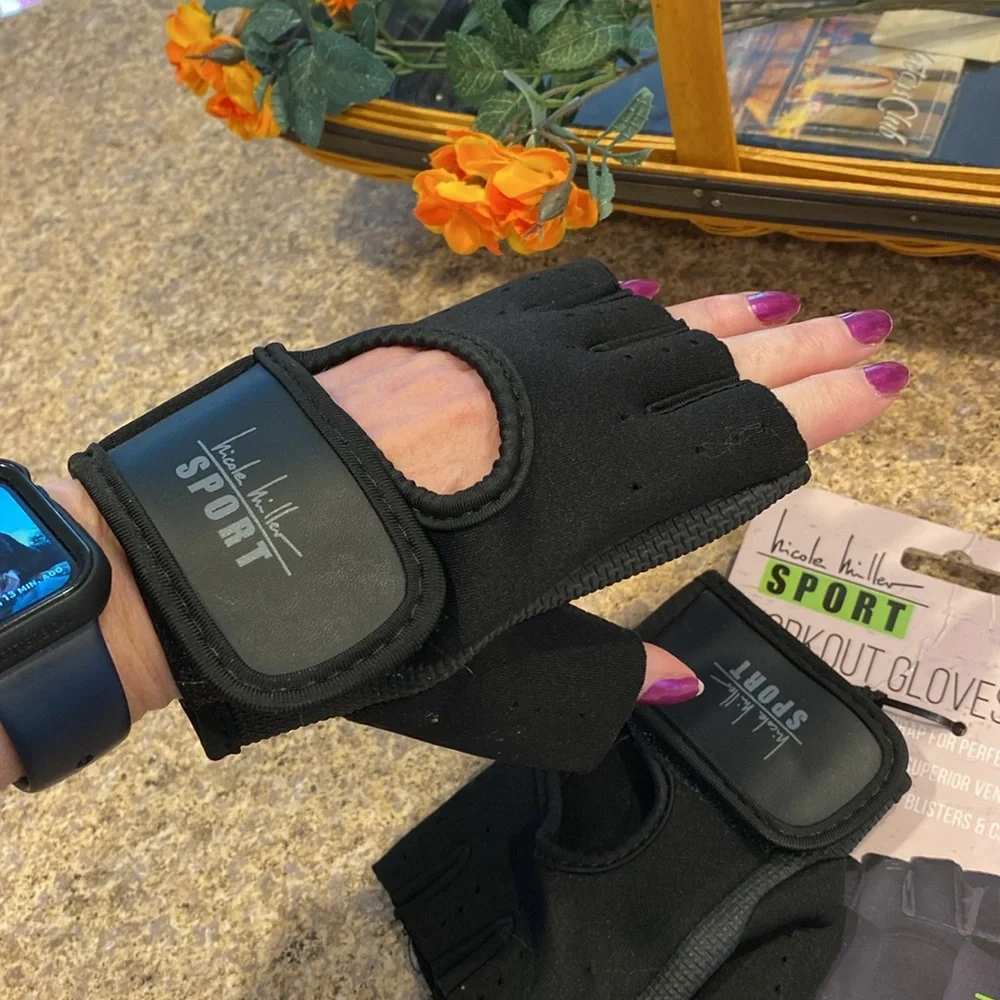 Nicole Miller Sport Workout Gloves L/XL Black Padded Grips